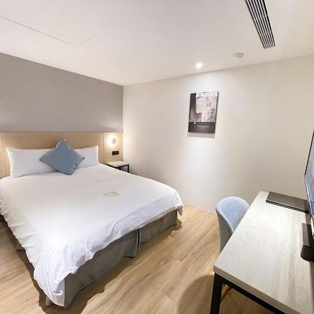 Hub Hotel Zhongli Taoyuan Exteriör bild